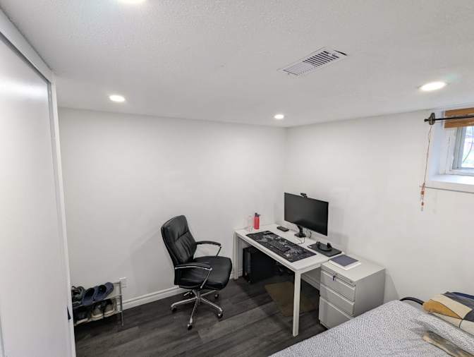 Rasel Al Habib's room