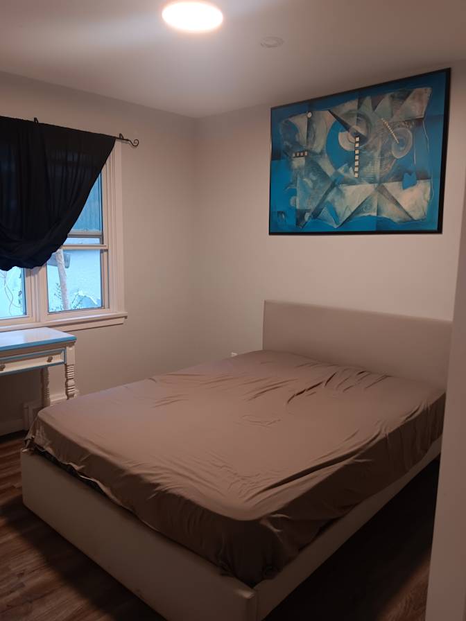 Photo of Linos's room