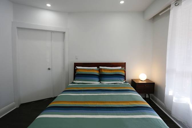 farnaz hosseini's room