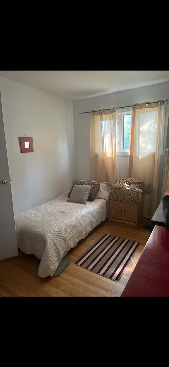 Photo of Angela Rinella's room