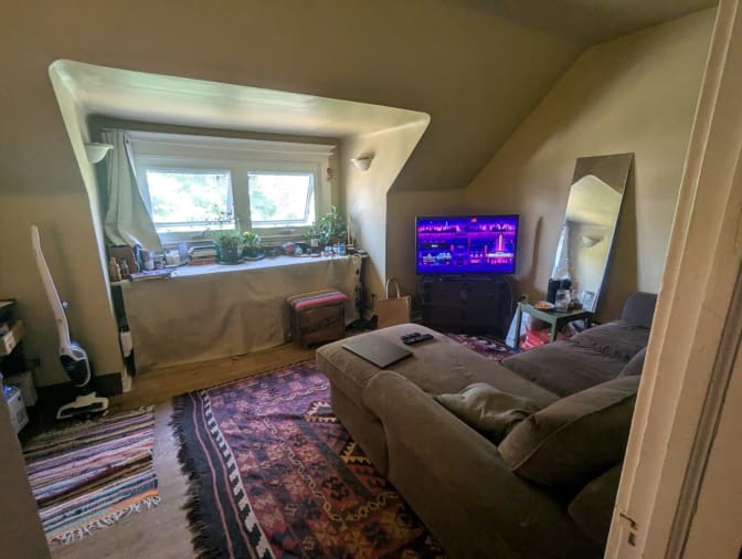 Stewart Innes's room