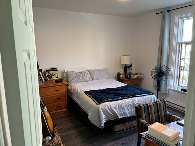 VALENTIN PELOUZET's room