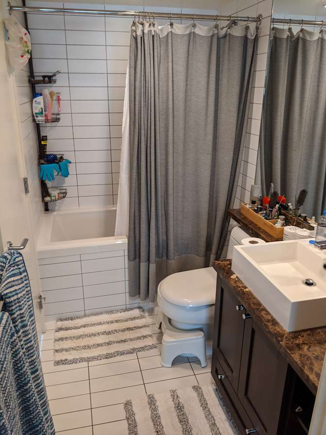 Hythe Drewe Al-Keder's room