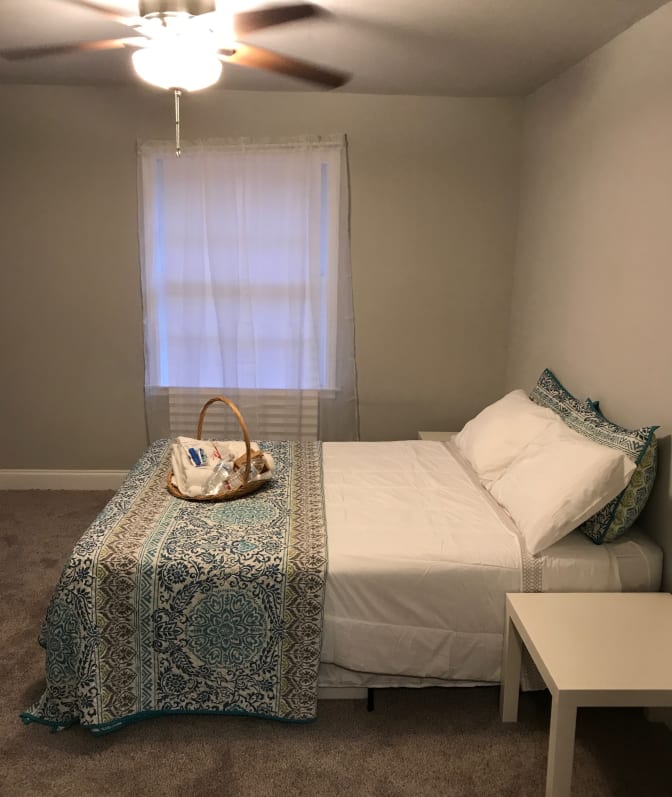 Photo of Atlanta Reasonable Room Rentals's room