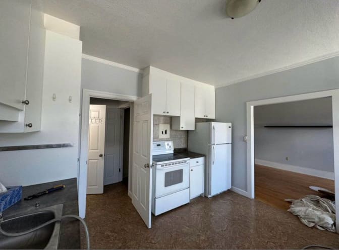 Daniel MacKinnon's room