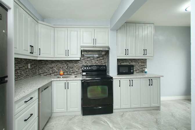 Tolobi Rental's room