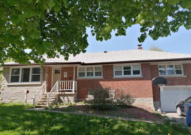 Aaron LeBlanc's room