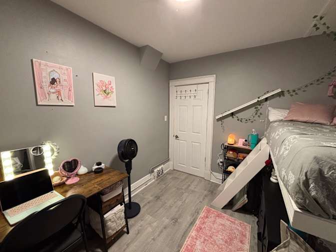 Amiel Jodorkovsky's room