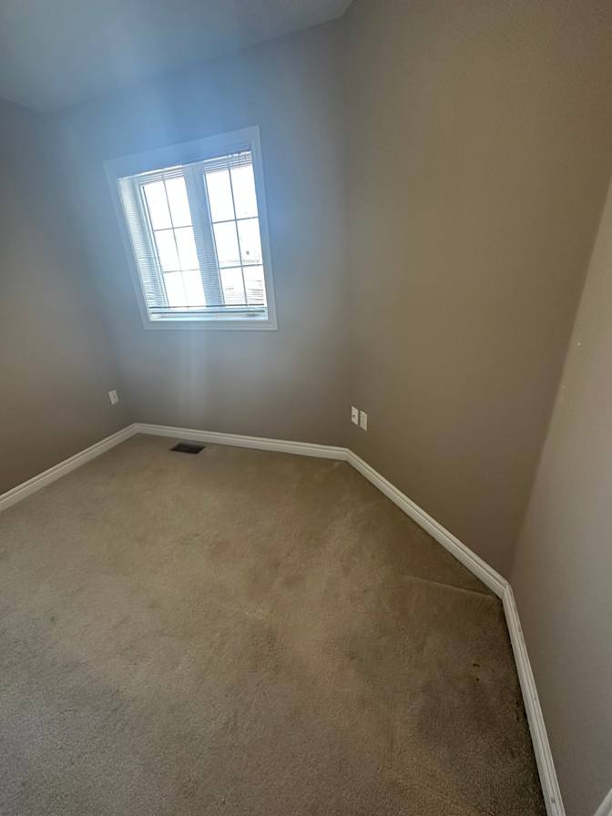 Rahkin Kassam's room