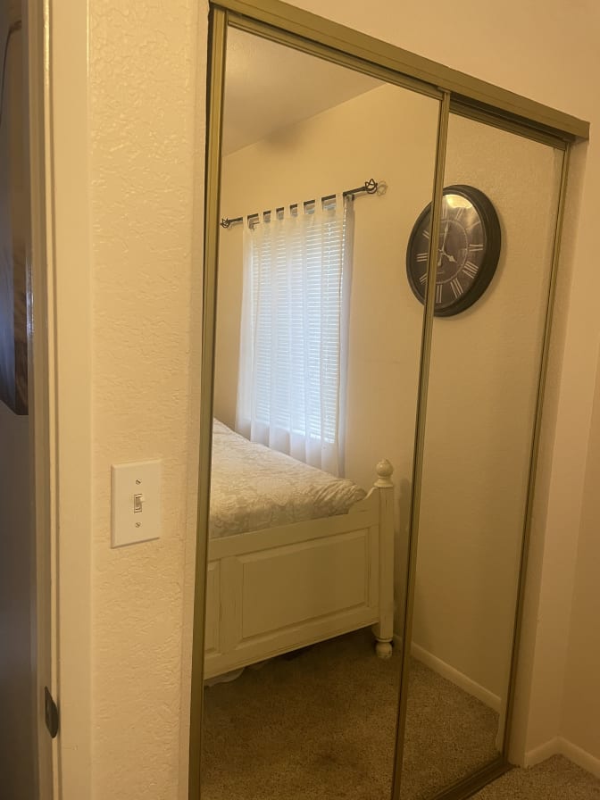 Photo of Jennifer Pucci's room