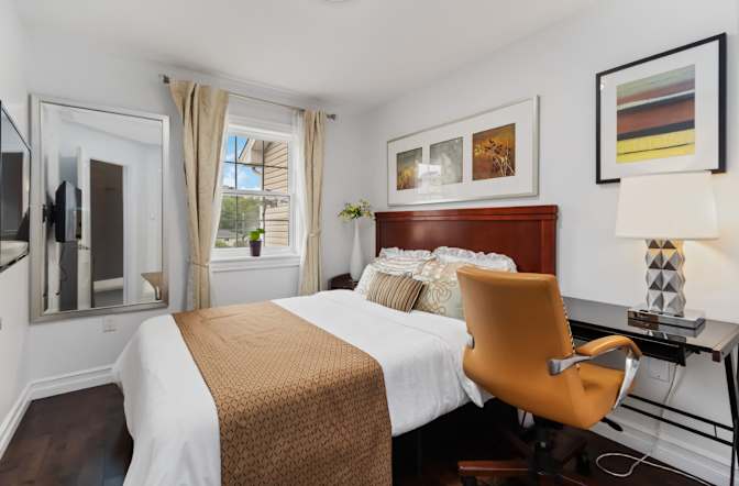 Xiaoye ( Zoe)'s room