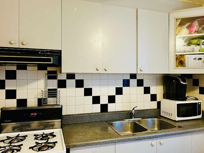 Divya Kanumuri's room