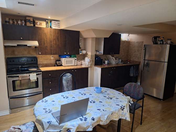 Deepank Aggarwal's room