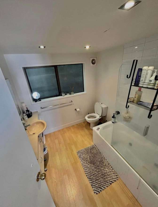 Photo of Antony's room