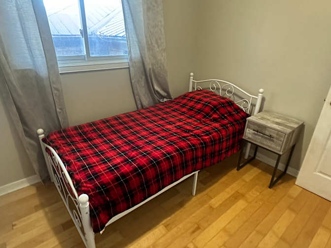 Photo of Ayron's room