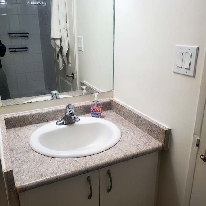 Raymond BERNARD's room