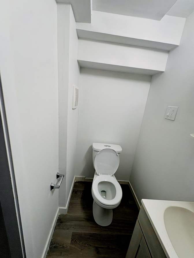 Photo of emmanuel's room