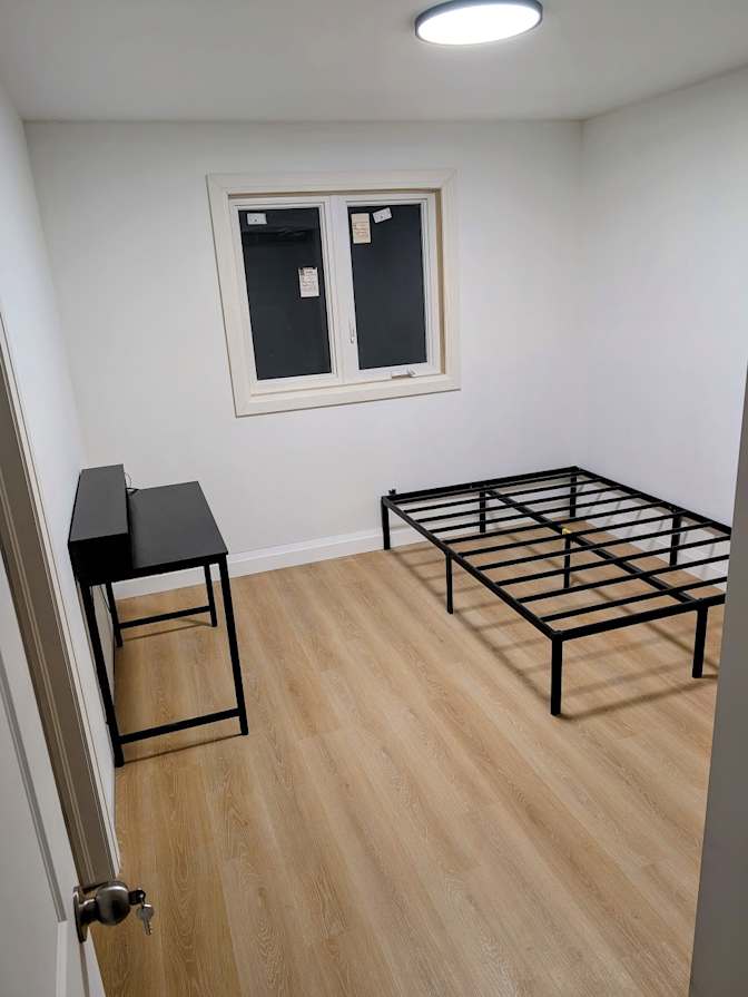 Photo of Student Rentals UWindsor's room