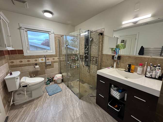 Jaspreet kaur's room