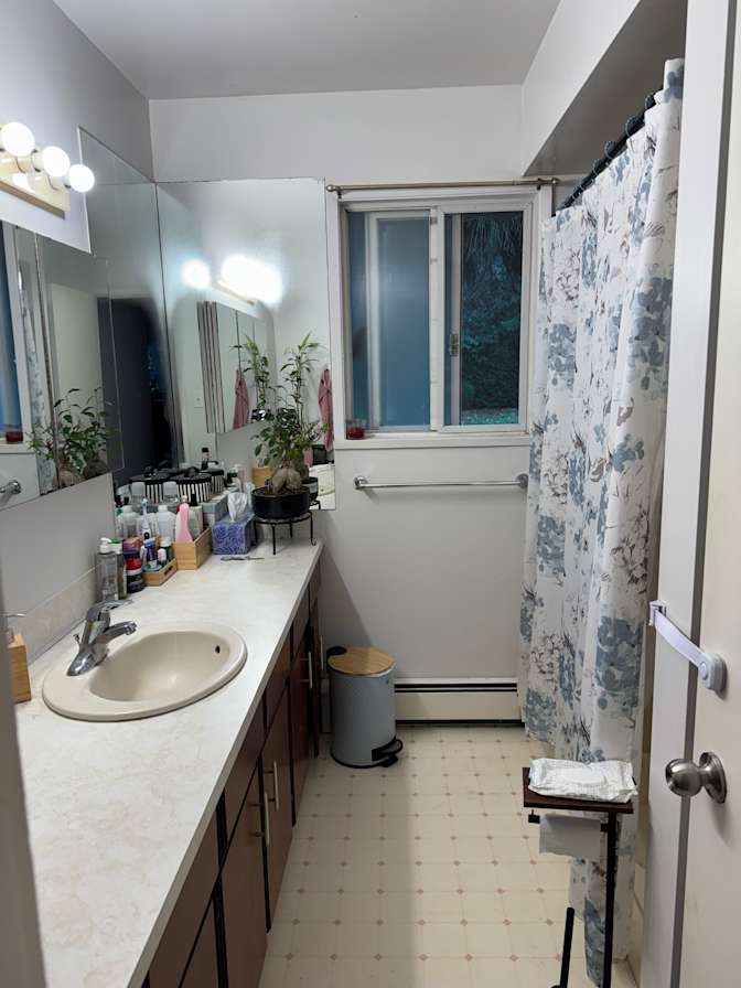 Photo of Jacqueline's room