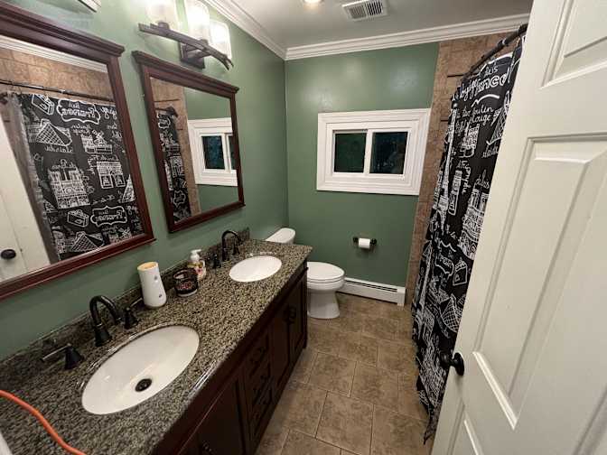 Private room to rent in share house Pine Grove Esta...