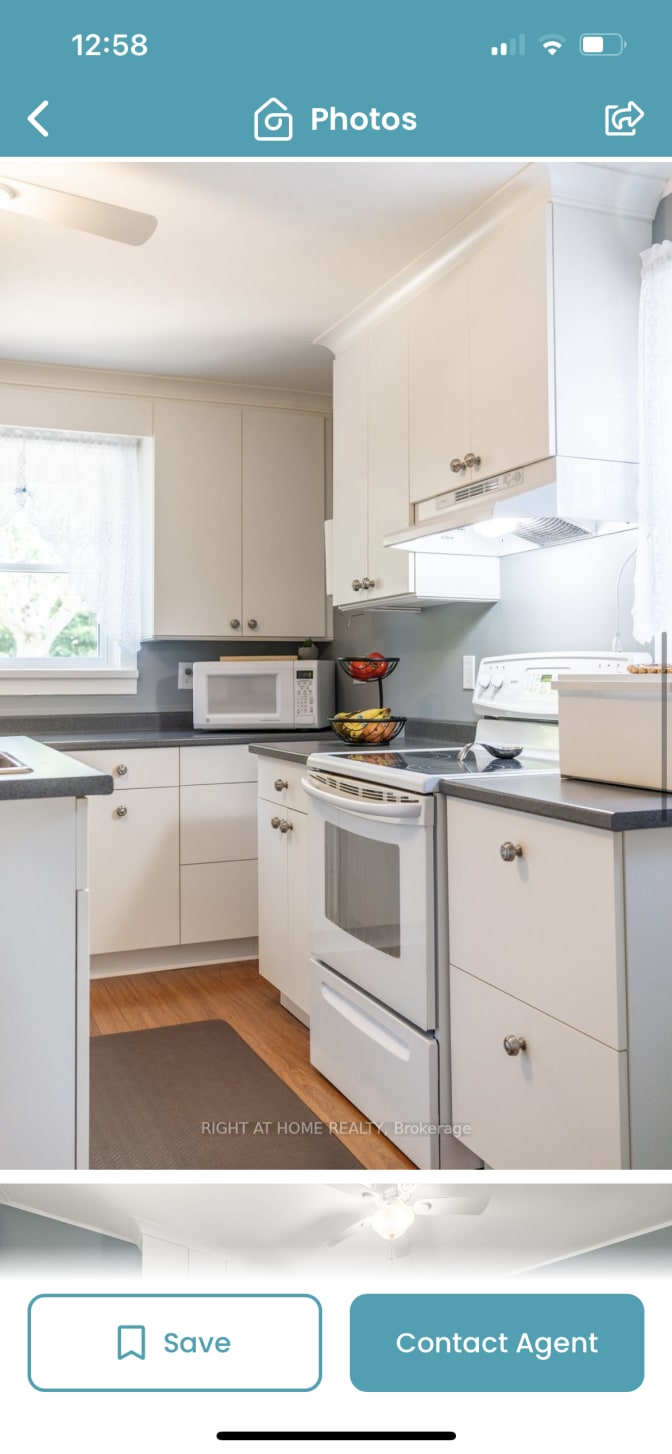 austin mckenzie's room