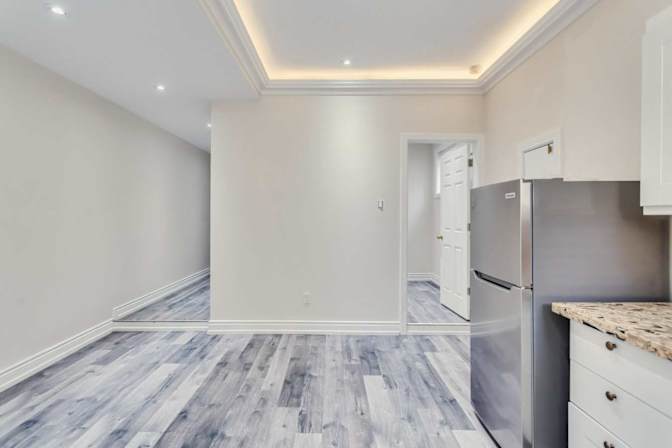 Bobby Sharifian's room