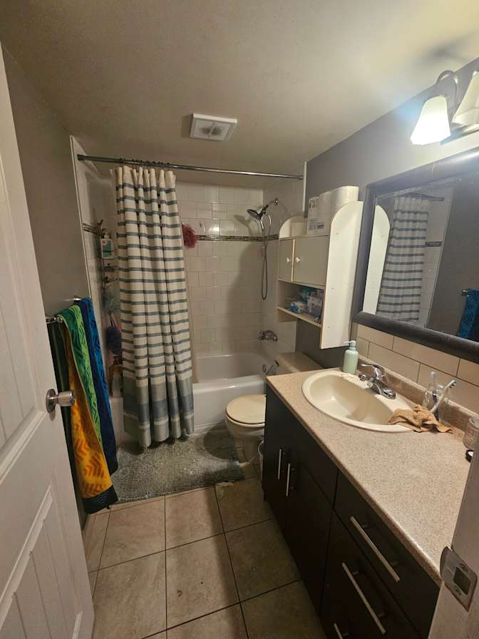 Photo of Sypress's room