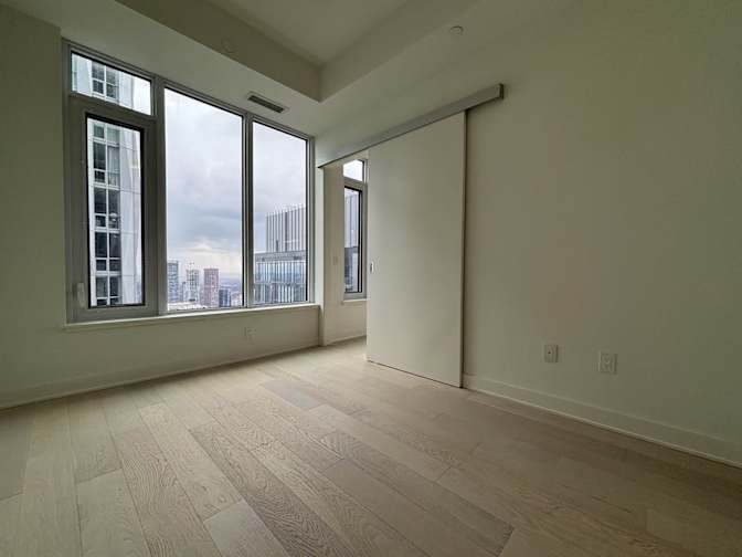 Photo of Vivian Wu's room