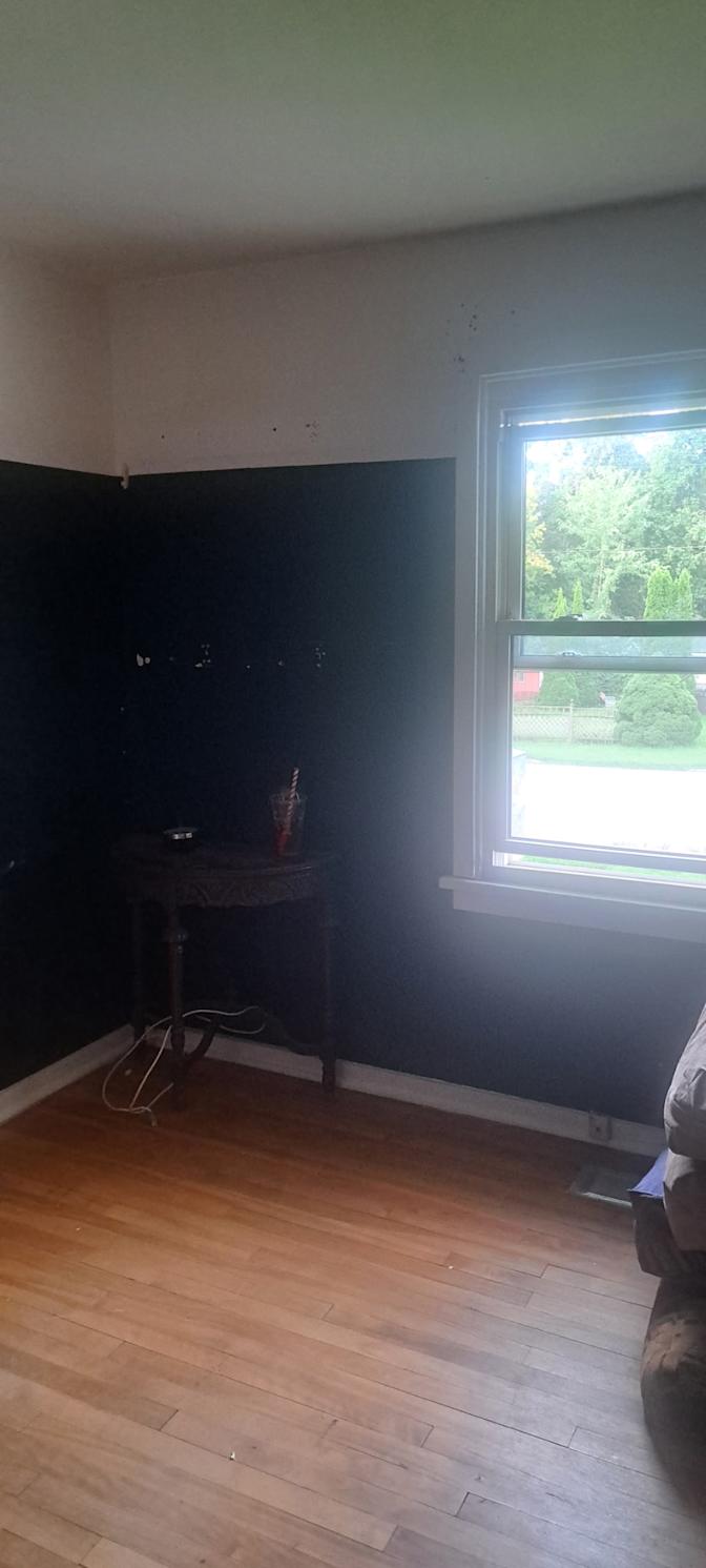 Photo of Suzanne Marquis's room