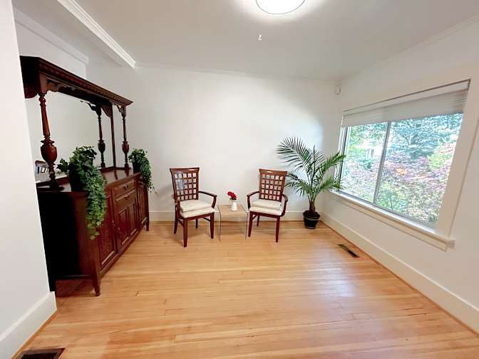 Photo of Shahram's room