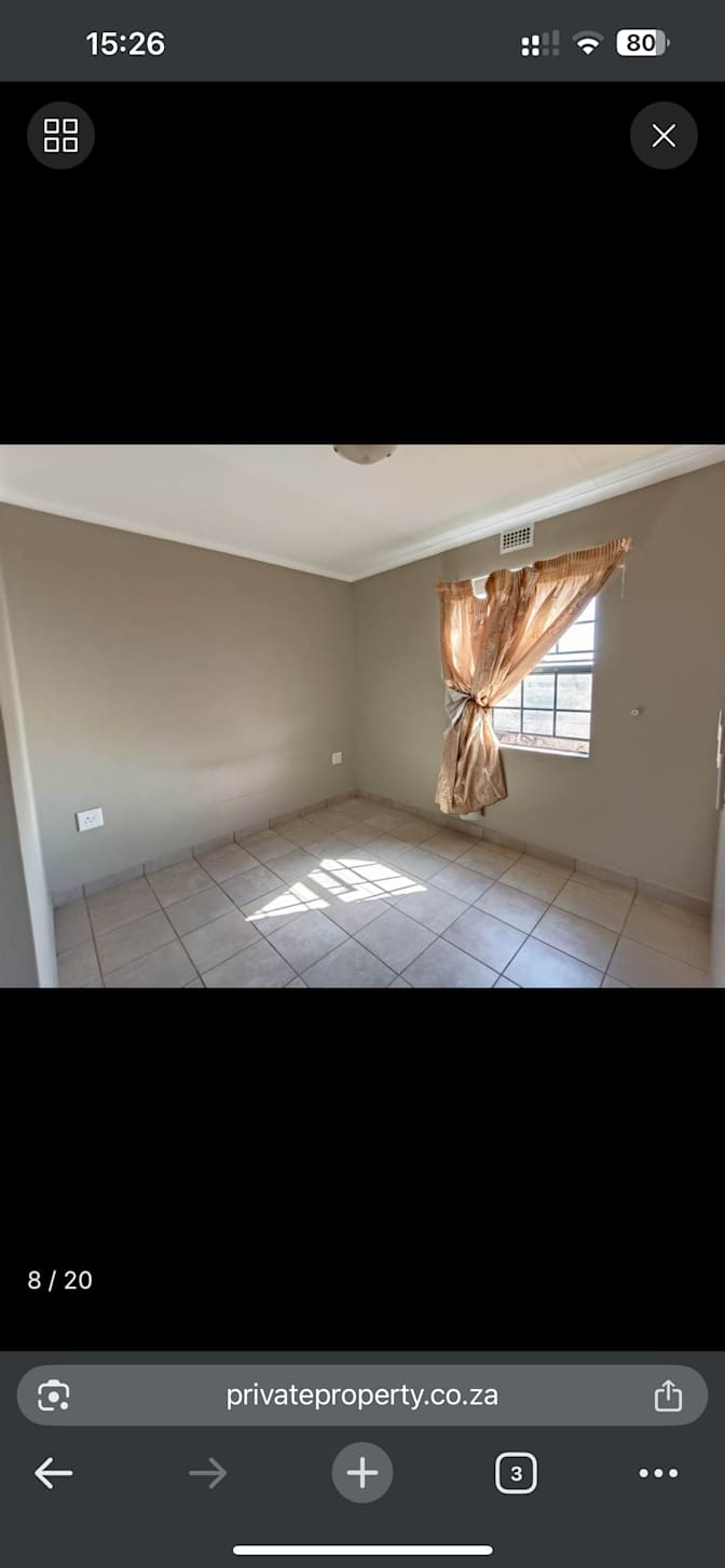 Photo of mogedi phillip's room