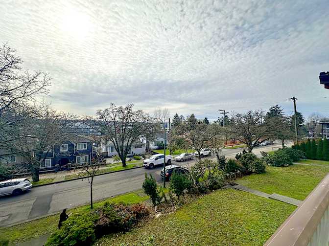 Photo of Shahram's room