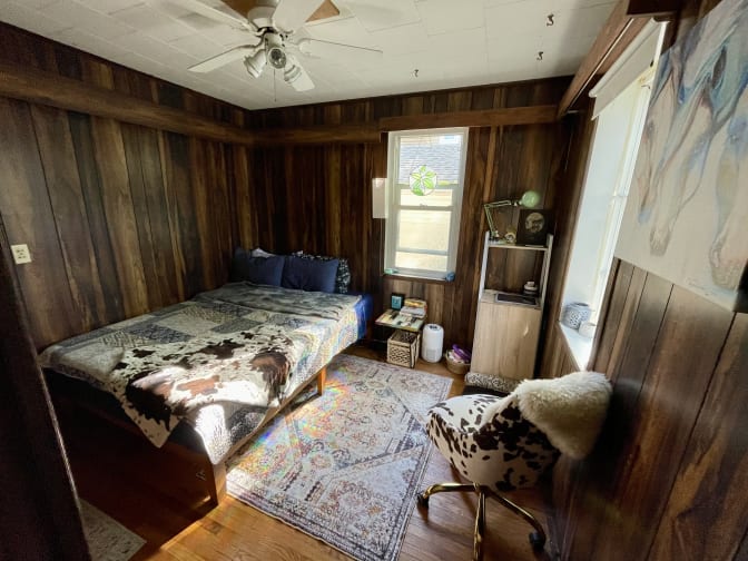 Photo of MD's room