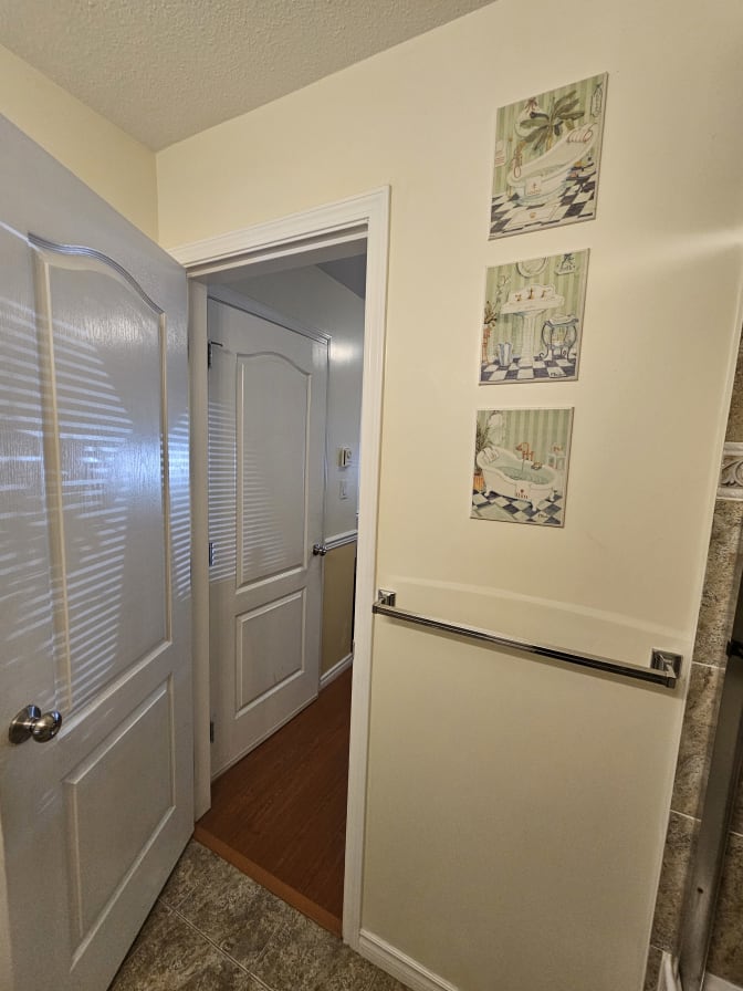 Abril Mendoza cordova's room