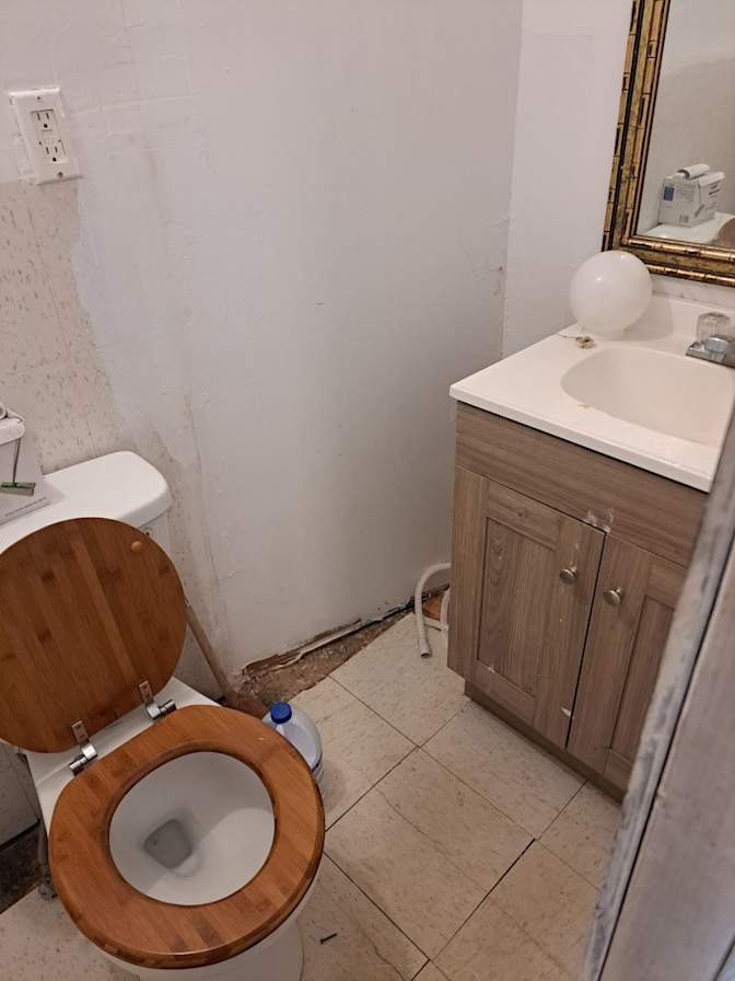 Photo of jamil masih's room