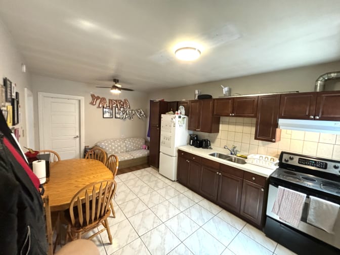 Photo of Sarah St's room