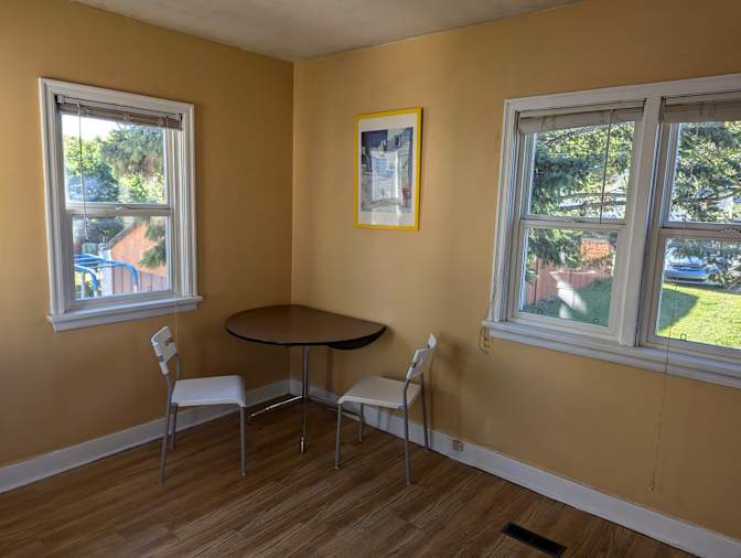 Photo of Ken's room