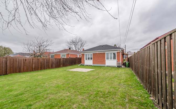 Photo of Dean Holmes's room