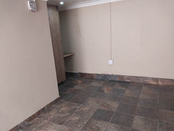 Photo of Fulufhelo's room