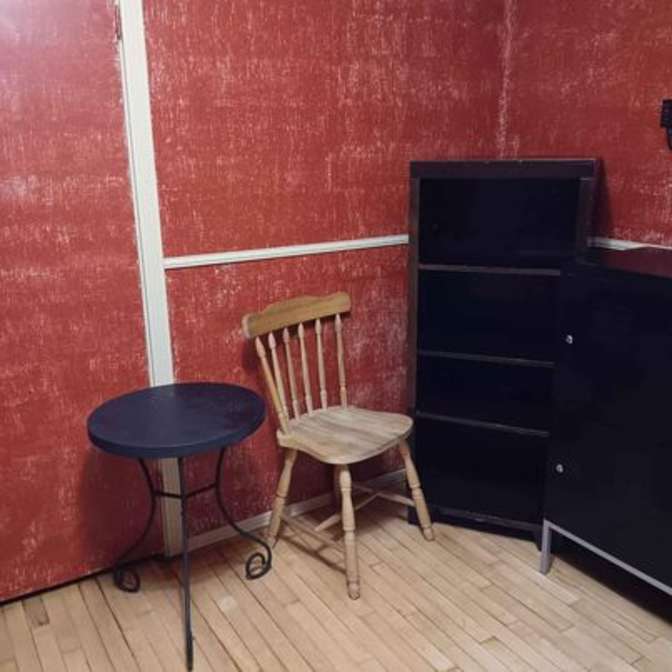 Ryschell Dragunov's room