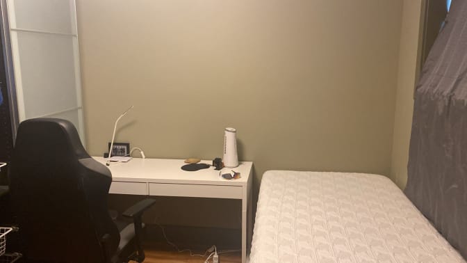 Shariq Naiyer's room