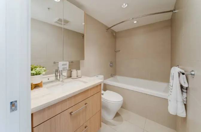 Photo of thomas's room