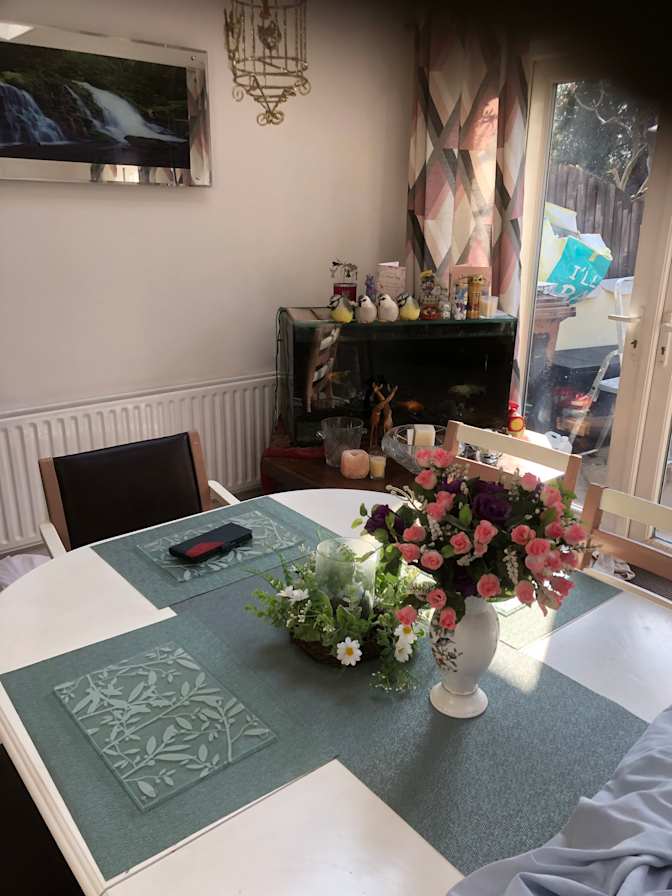 Photo of tom mason's room