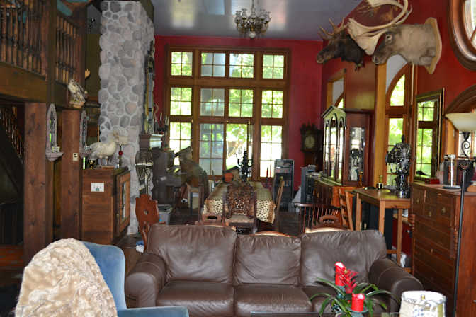 Gabrielle MacKenzie's room