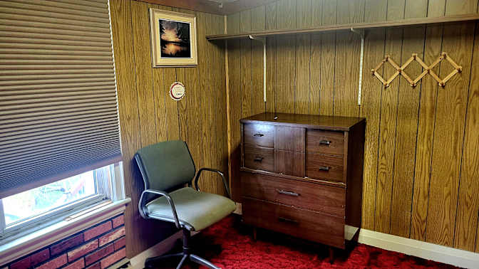 Photo of Don's room