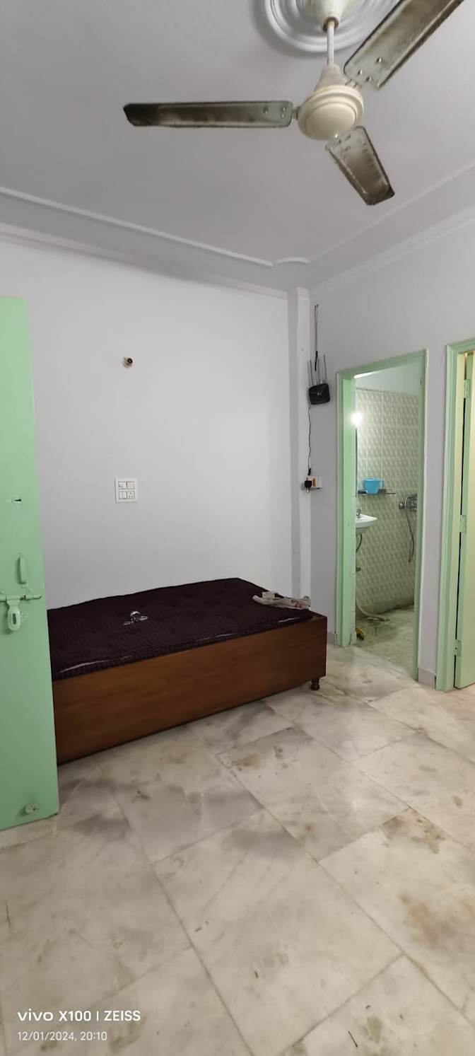 Photo of Indresh G's room