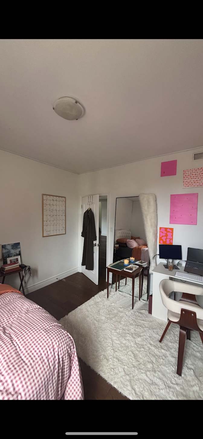 Photo of Victoria's room