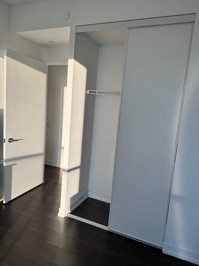 ISAAC JOSE HADAD Y BARQUET's room