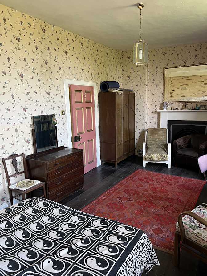 Photo of Jimi's room